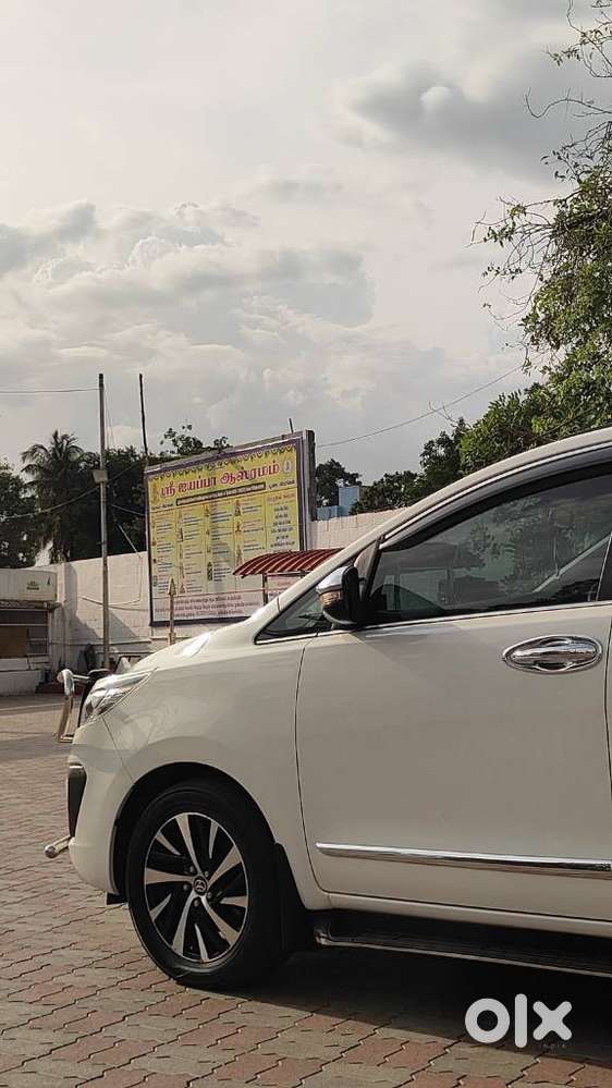 Toyota Innova Crysta 2.4 V, 2022, Diesel