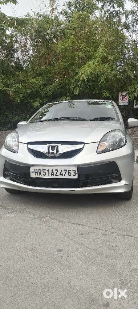 Honda Brio Mt 2014