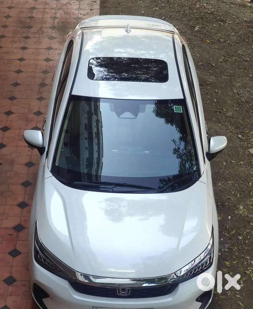 Well Maintained Honda City Zx 2024 Petrol Automatic
