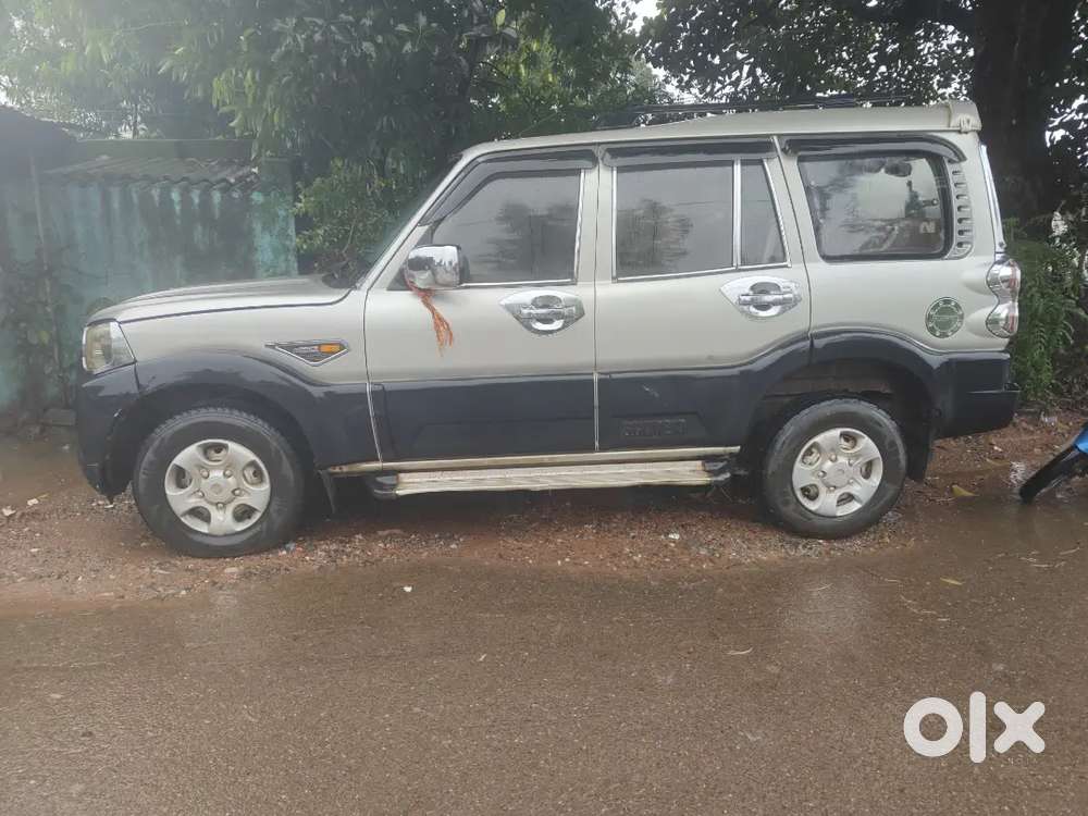 Mahindra Scorpio Diesel 2015 Automatic