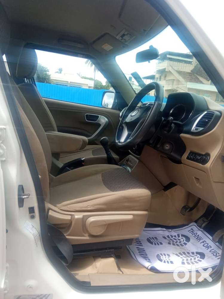 Mahindra Tuv 300 Mhawk100 T8, 2016, Diesel