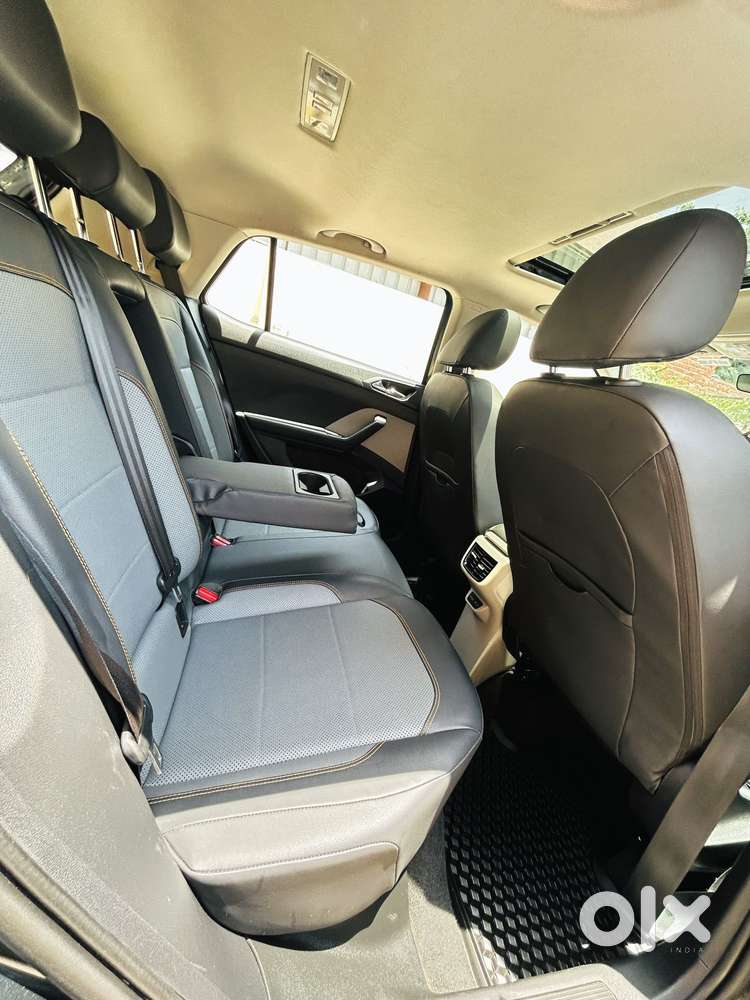 Skoda Kushaq 1.5 Tsi Style (6 Airbags) Dsg, 2022, Petrol