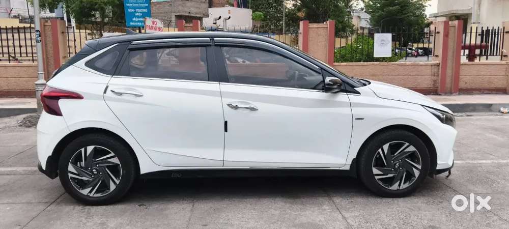 New I20 Asta 1.0 Turbo Imt Dualtone With Sunroof