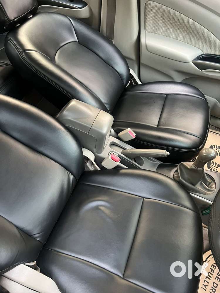 Nissan Sunny, 2012, Petrol