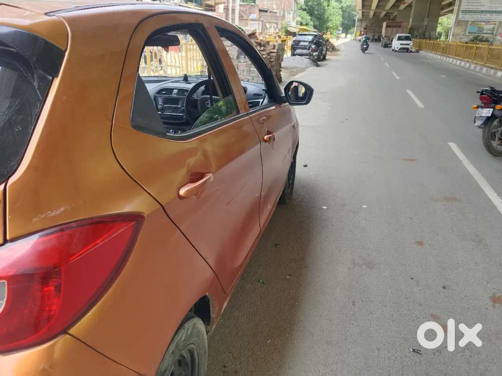 Tata Tiago Revotron 2018