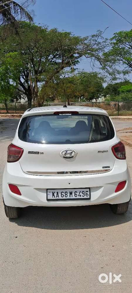 Ac,tv,reverse Camera ,power Windows, Power Stayring ,center Lock