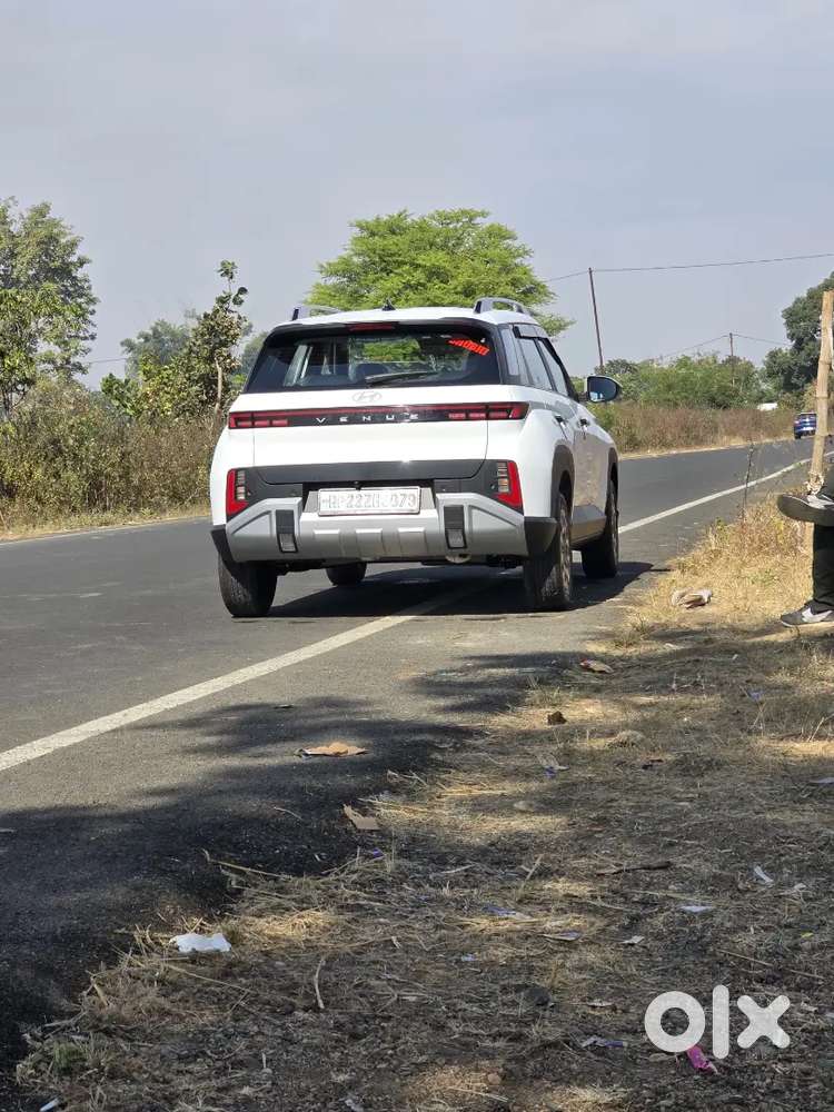 Hyundai New Venue 2025 Petrol 3000 Km Driven