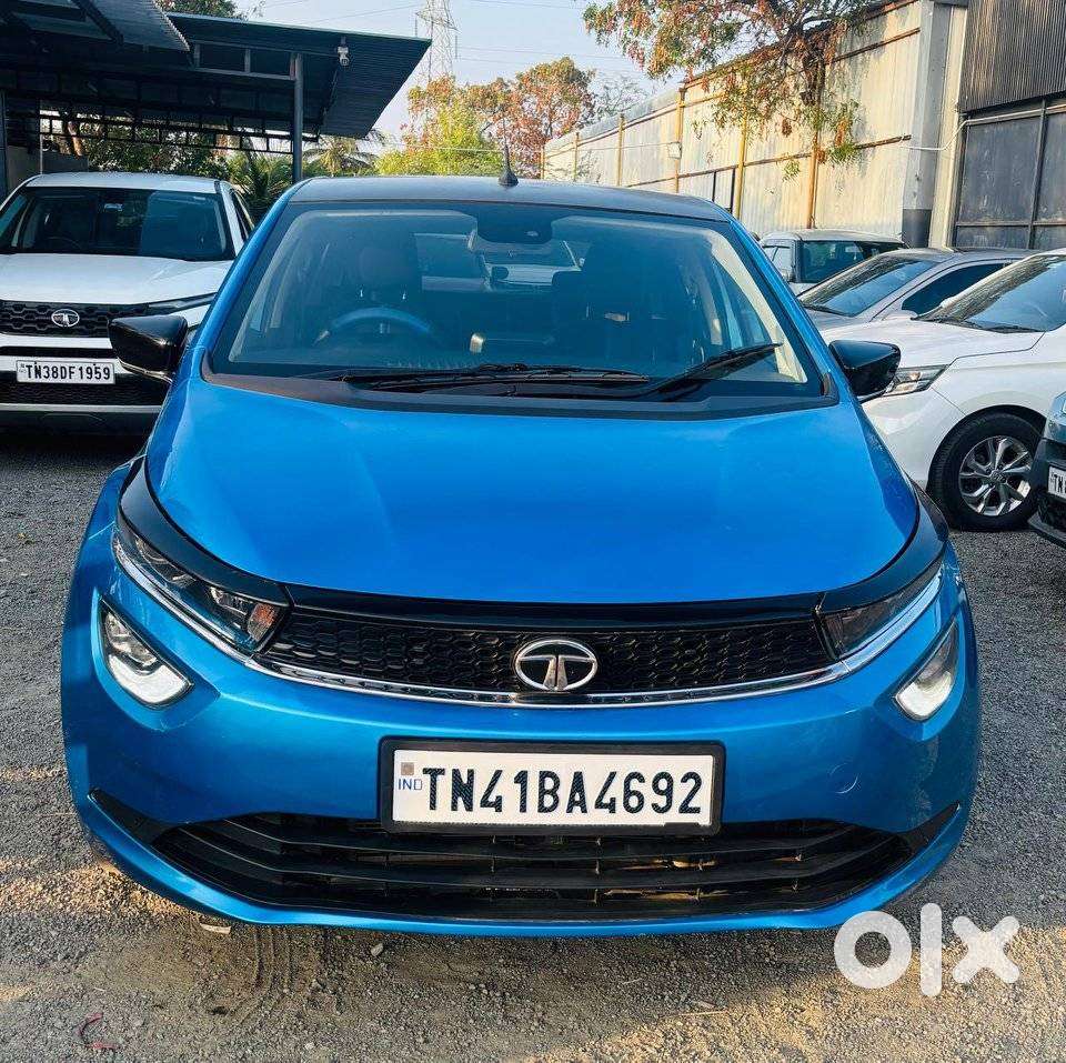 Tata Altroz Xz, 2022, Petrol