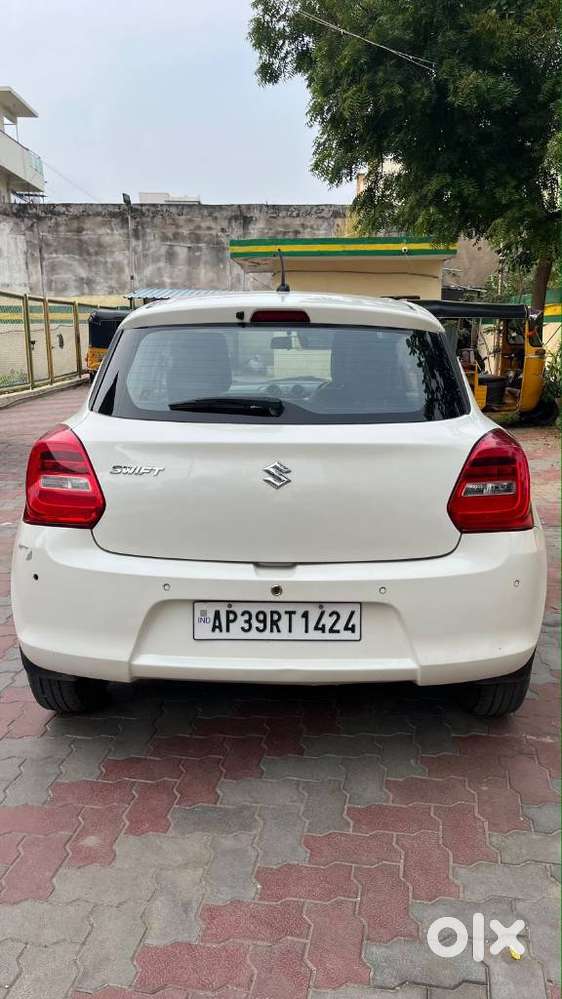 Maruti Suzuki Swift Vvt Zxi, 2022, Petrol