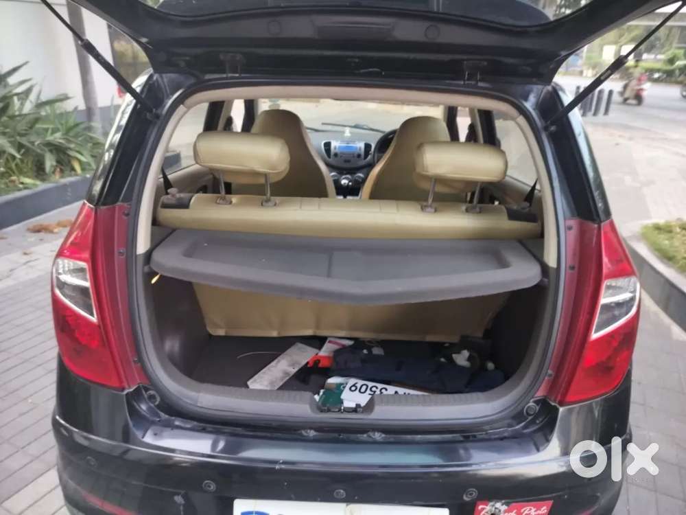 Hyundai I10 Sportz At, 2013, Petrol
