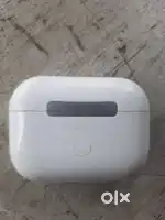Apple AirPods   Excellent Condition – Urgent Sale!