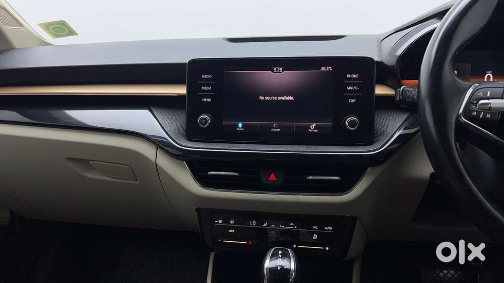 Skoda Slavia Style 1.5l Tsi Dsg, 2022, Petrol