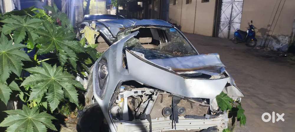 We Are Buy All Types Of Damage Nd Accident Car Nd Sale Spare Parts Als