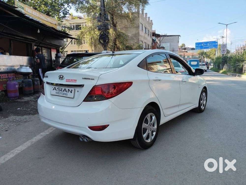 Hyundai Verna 1.6 Vtvt S, 2012, Petrol