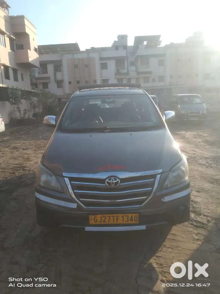 Toyota Innova 2011