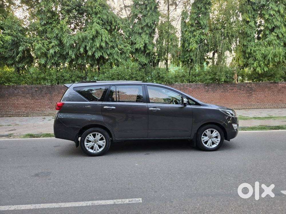 Toyota Innova Crysta 2.4 Z 7 Str, 2017, Diesel