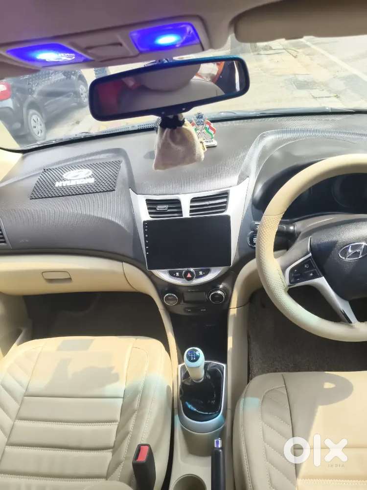 Hyundai Verna Full Black Avon Condition Amplifier Woofer Hooter Lcd