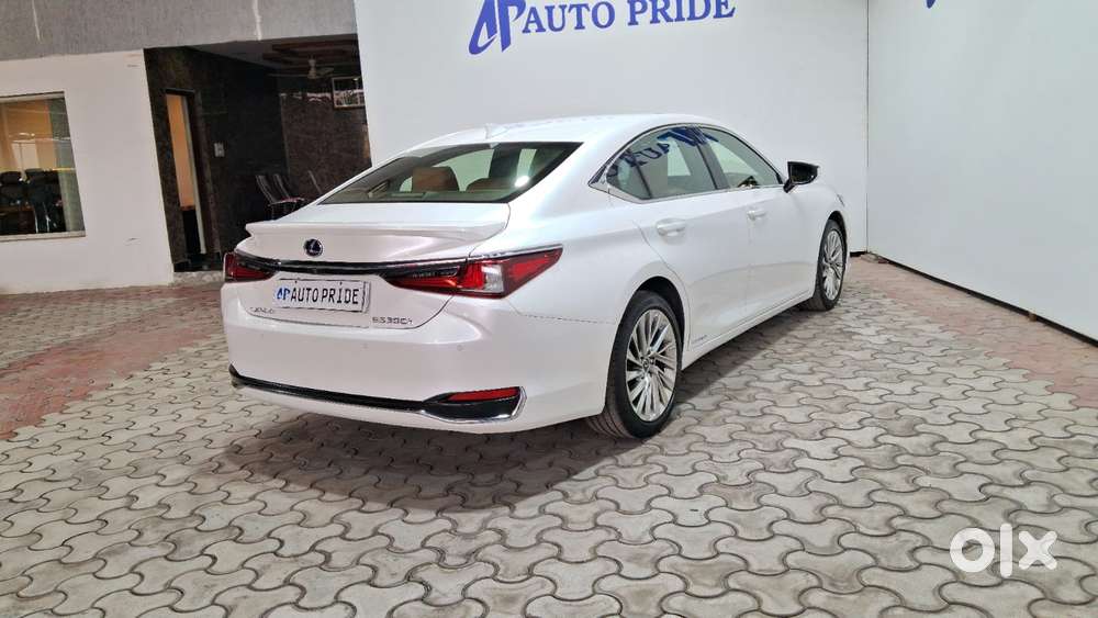 Lexus Es 300h Luxury, 2019, Petrol