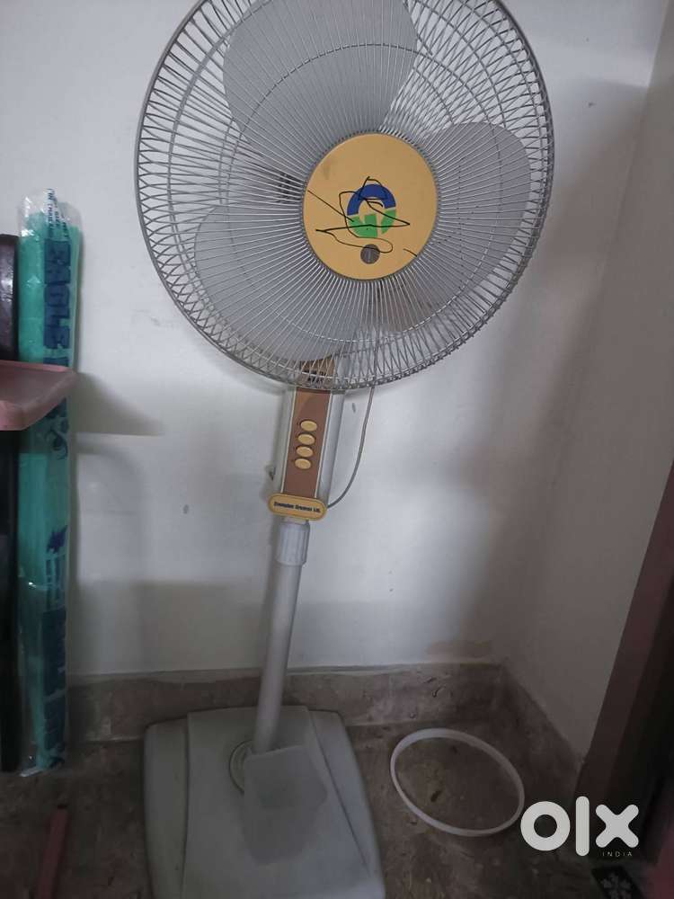 CROMPTON PEDASTAL FAN,  with full swing