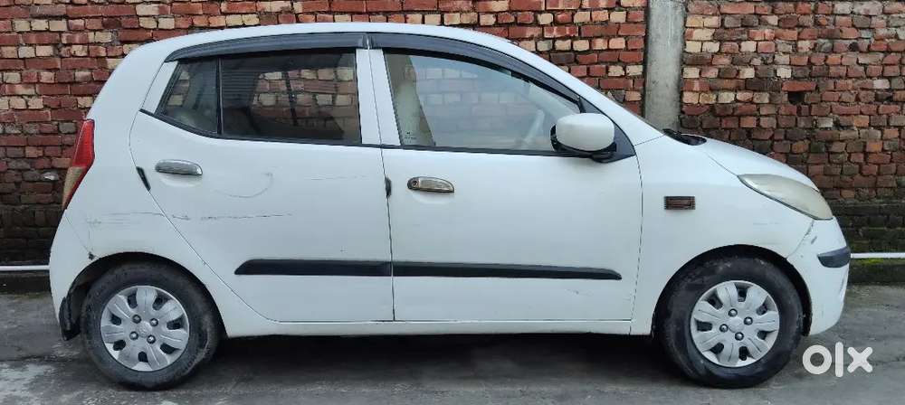 Hyundai I10 2009 Petrol 70000 Km Driven