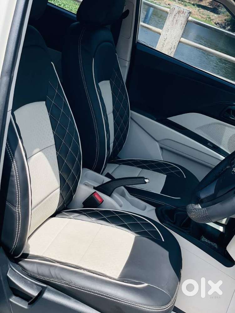 Mahindra Xuv300, 2022, Petrol