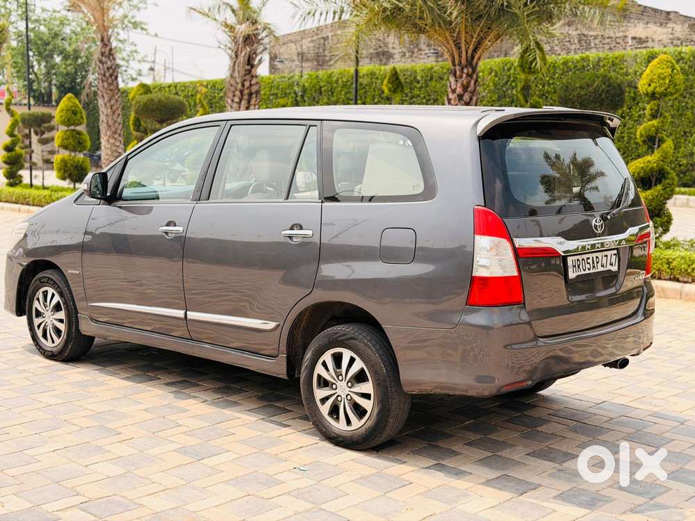 Toyota Innova 2.5 V 8 Str, 2015, Diesel