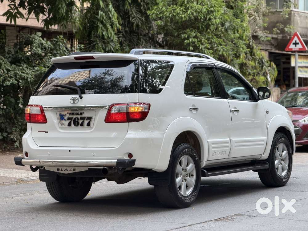 Toyota Fortuner 3.0 4x4 Manual, 2011, Diesel