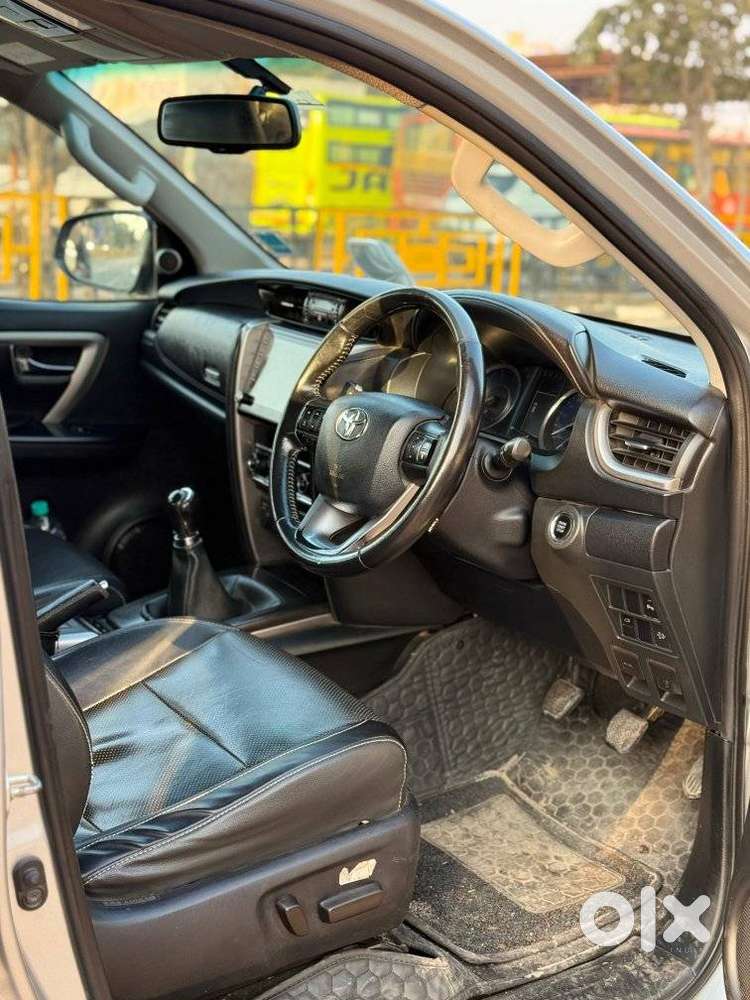 Toyota Fortuner 4x2 Mt 2.8 Diesel, 2021, Diesel