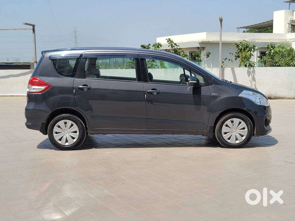 Maruti Suzuki Ertiga Vxi At Petrol, 2016, Petrol