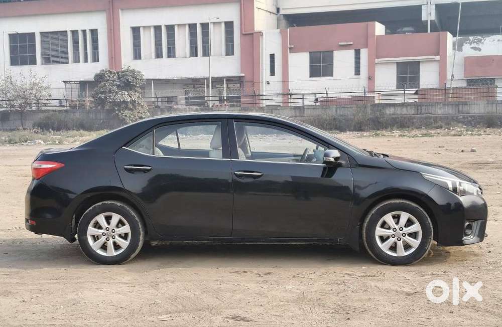 Toyota Corolla Altis [2014-2017] 1.8 G Cvt, 2016, Petrol
