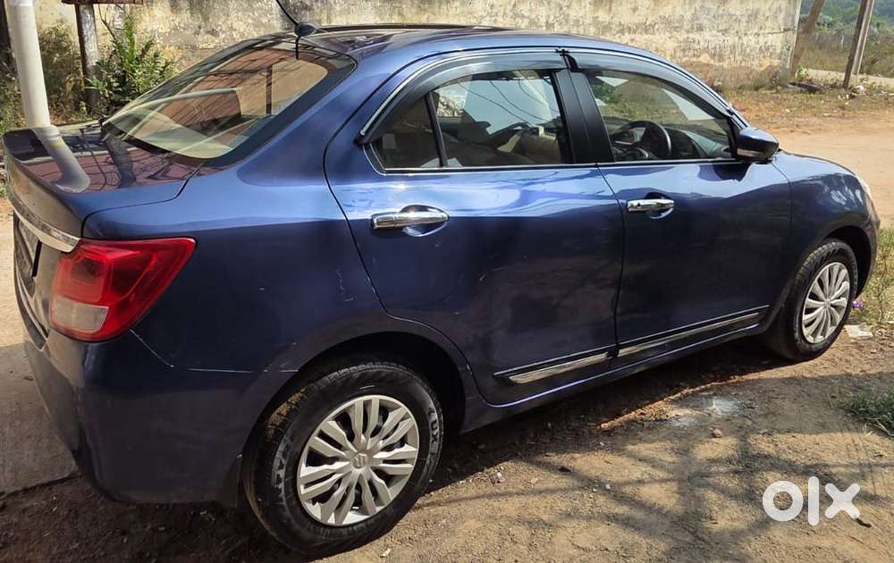 Maruti Suzuki Swift Dzire 1.3 Vxi, 2021, Petrol
