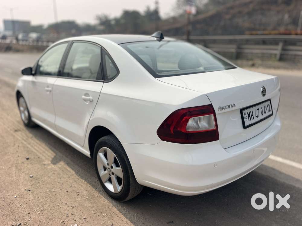 Skoda Rapid 1.6 Mpi At Style, 2016, Petrol