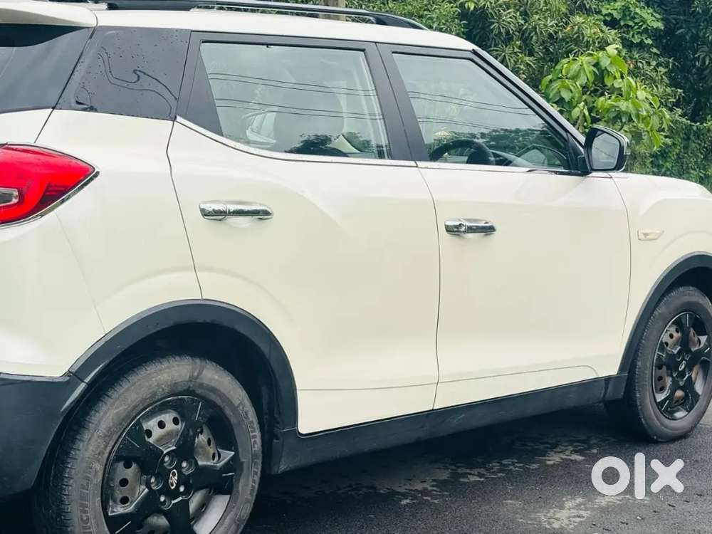 Mahindra Xuv300 Diesel 2021 Model 1owner