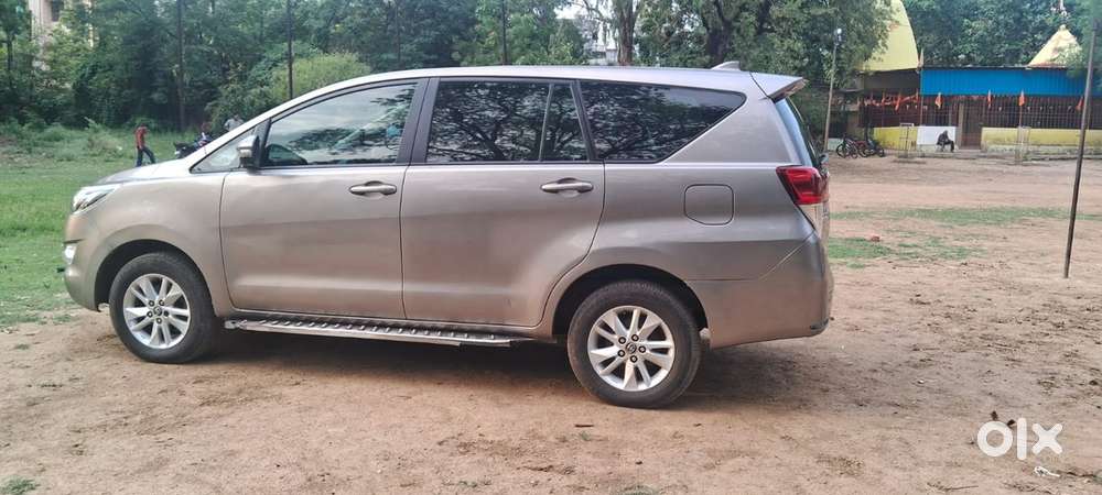 Toyota Innova Crysta 2017 Diesel 118000 Km Driven