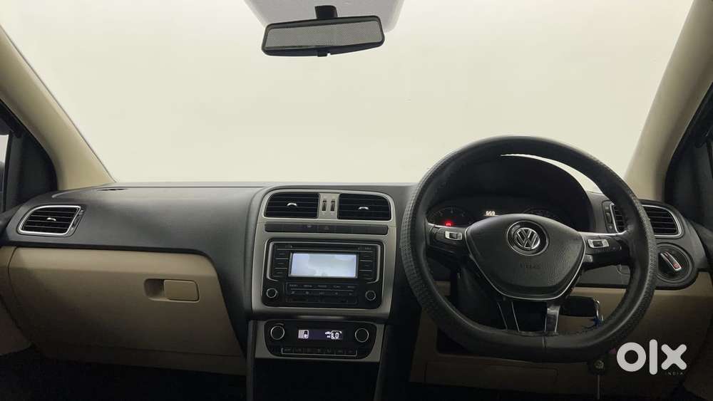 Volkswagen Polo Petrol Highline 1.2l, 2014, Petrol