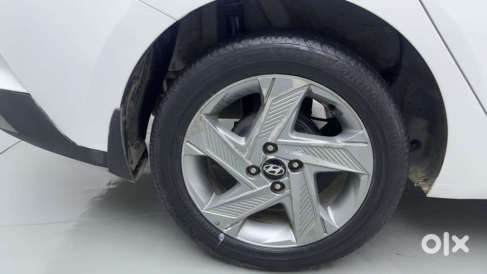 Hyundai Verna 1.5 Sx Ivt, 2022, Petrol