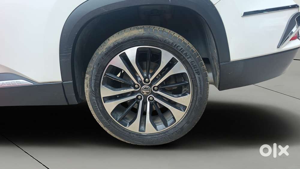 Mg Hector Plus 1.5 Sharp Turbo Cvt 6 Str, 2021, Petrol