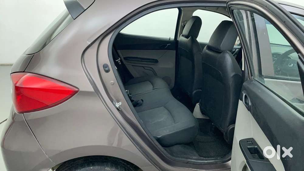 Tata Tiago Xza, 2019, Petrol