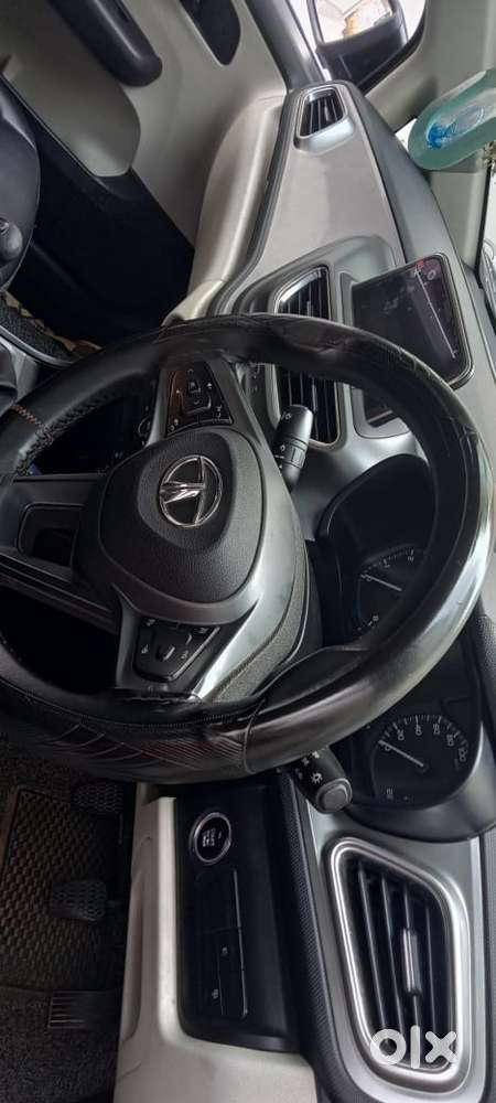 Tata Altroz 2021 Petrol Well Maintained With Outside Cng
