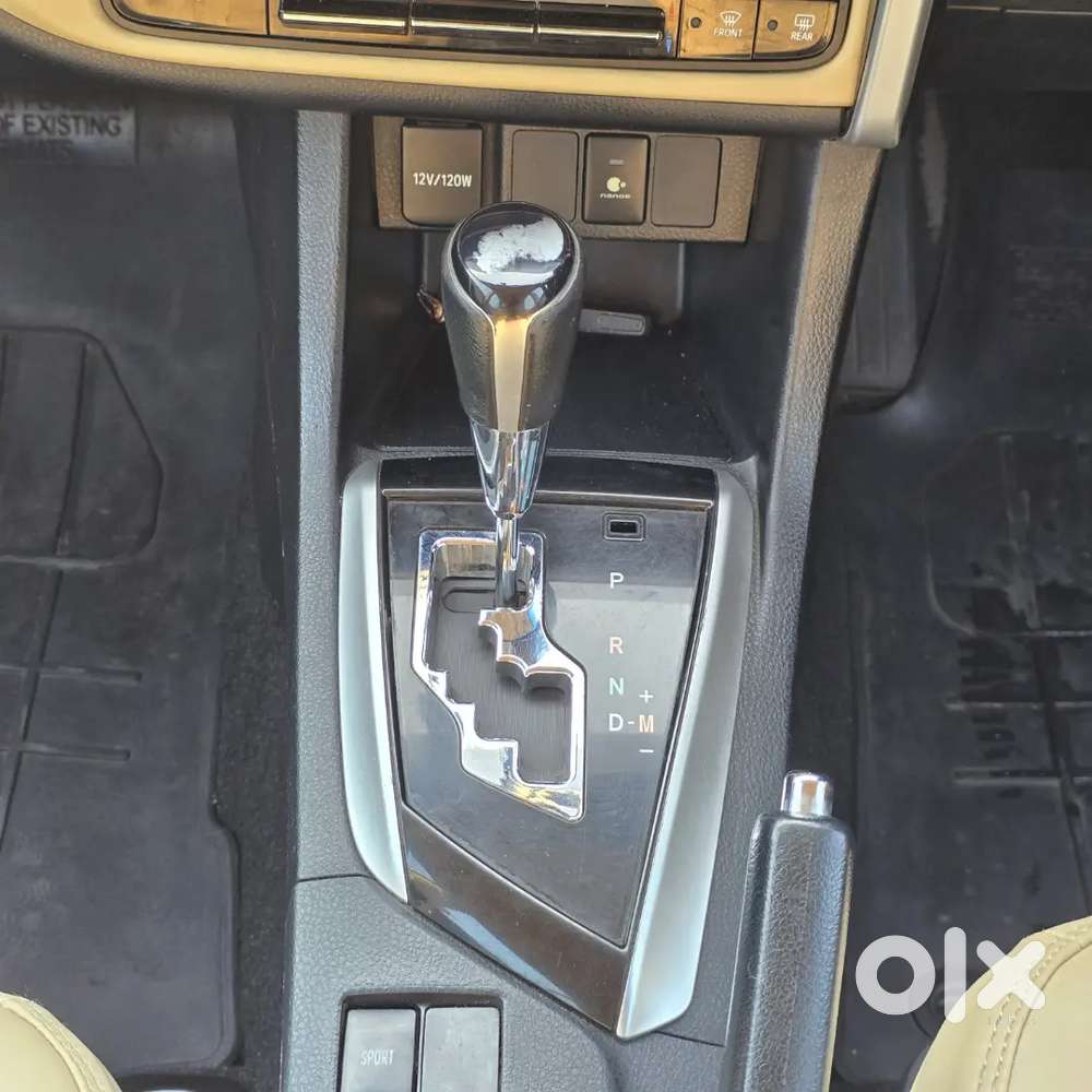 Toyota Corolla Altis 2017