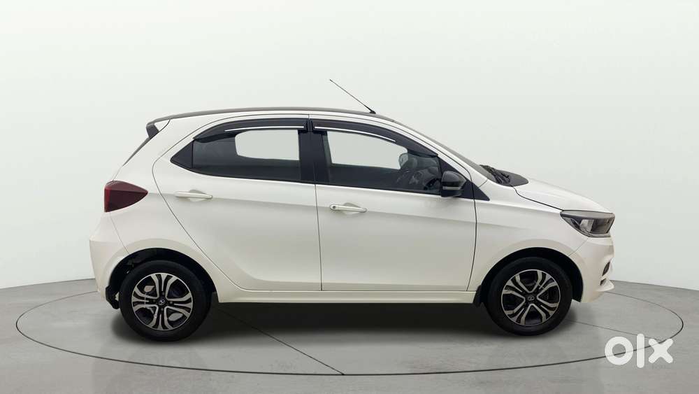 Tata Tiago 1.05 Revotorq Xt, 2023, Petrol