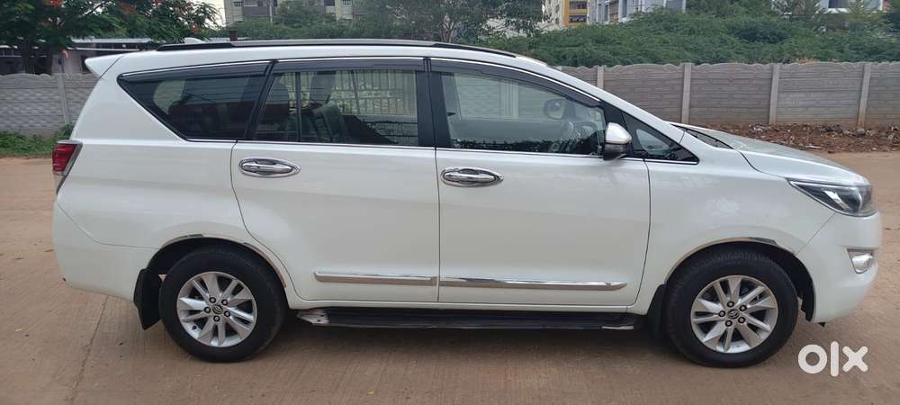 Toyota Innova Crysta [2020-ongoing] 2.4 Vx 8 Str, 2018, Diesel