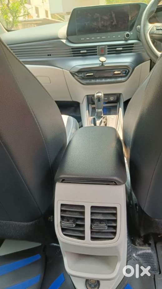 Hyundai I20 Asta (o) 1.2 Ivt, 2024, Petrol