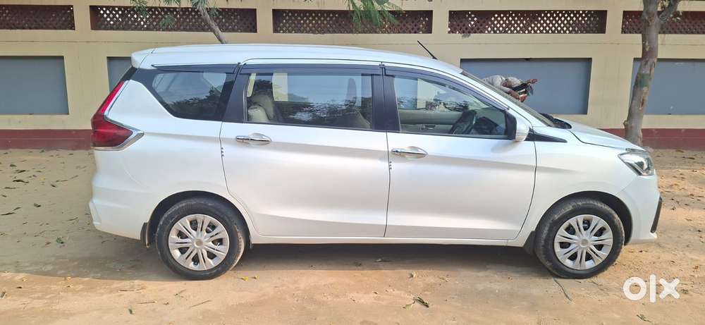 Maruti Suzuki Ertiga Vxi At Petrol, 2021, Petrol