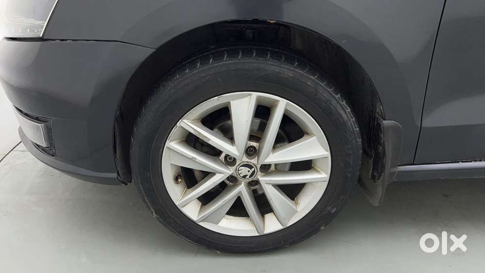 Skoda Rapid 1.6 Mpi At Style, 2018, Petrol