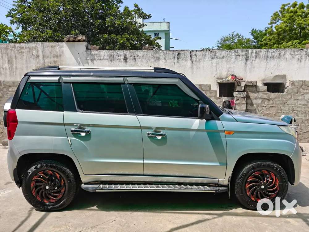 Mahindra Tuv 300 2016 Diesel 140000 Km Driven
