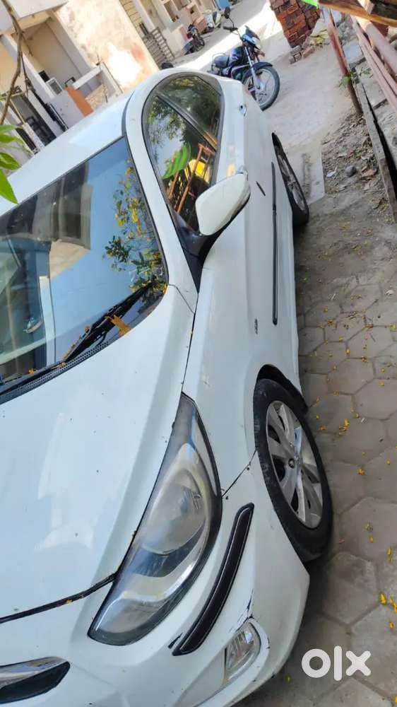 Hyundai New Verna 2011 Diesel 96000 Km Driven