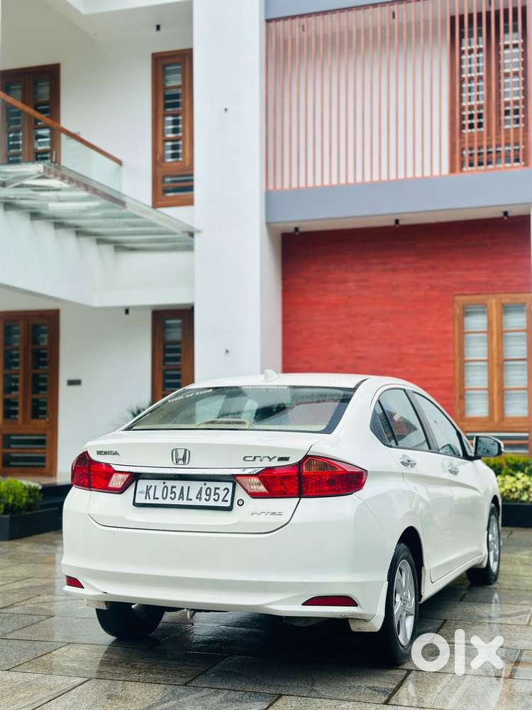 Honda City V Mt, 2015, Petrol