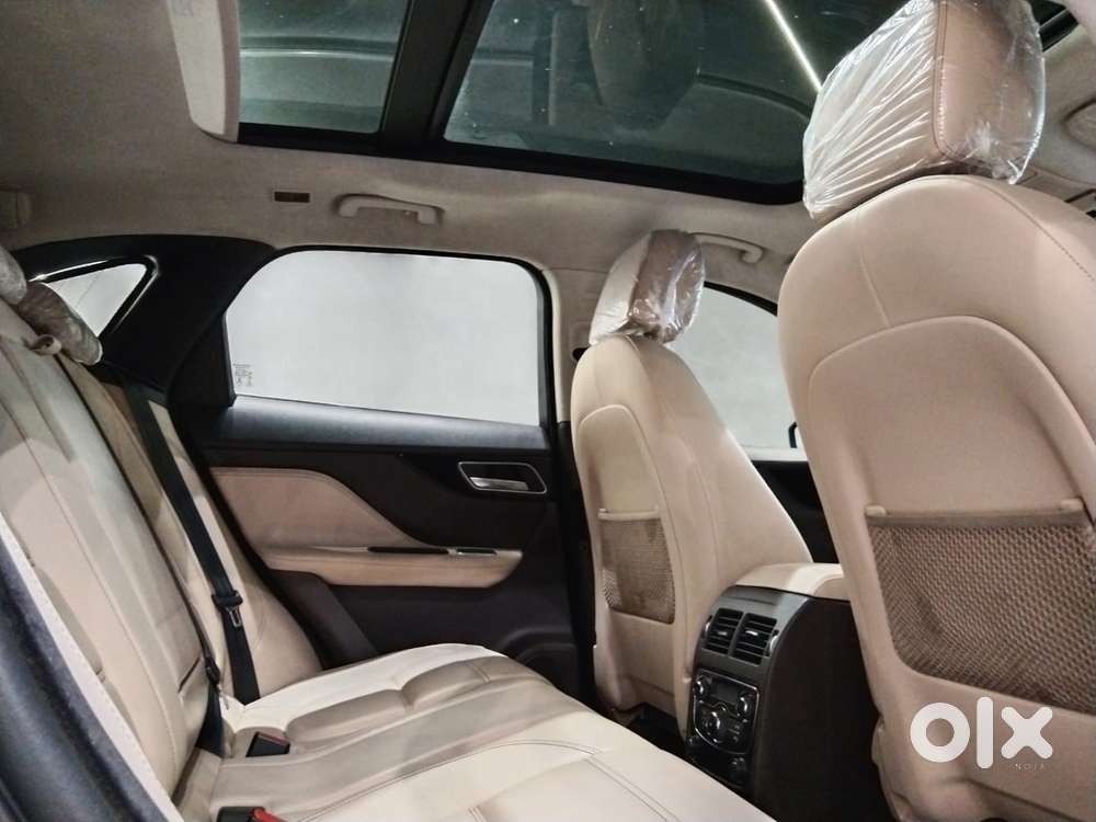 Jaguar F-pace Prestige 2.0 Petrol, 2019, Petrol