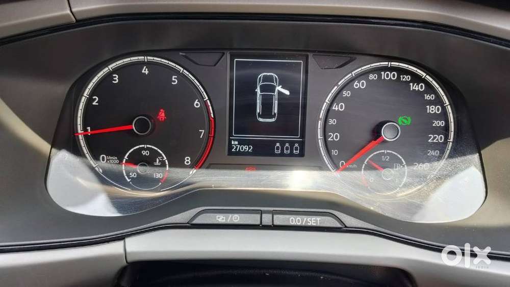 Volkswagen Taigun 1.0 Tsi Highline At, 2023, Petrol